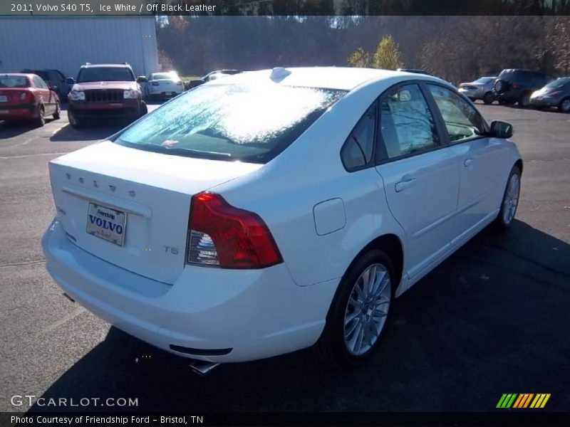 Ice White / Off Black Leather 2011 Volvo S40 T5