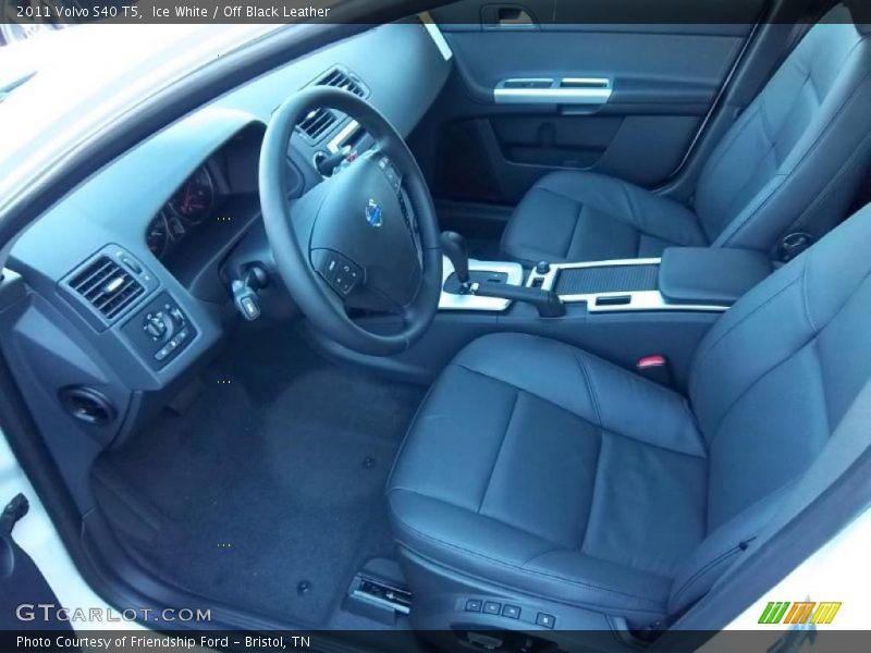 Ice White / Off Black Leather 2011 Volvo S40 T5