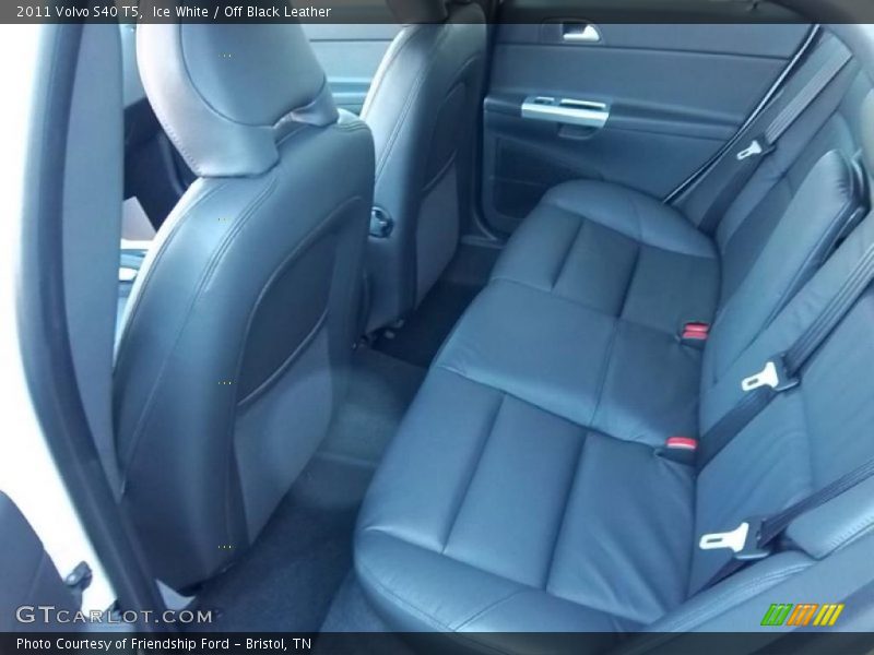 Ice White / Off Black Leather 2011 Volvo S40 T5