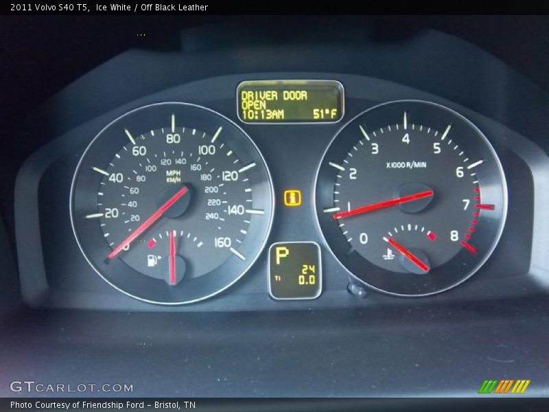 Ice White / Off Black Leather 2011 Volvo S40 T5