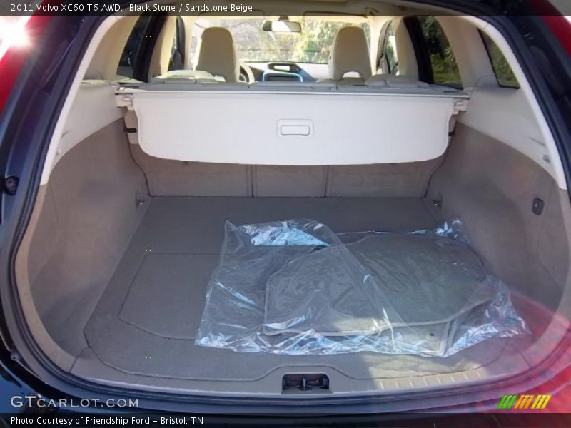  2011 XC60 T6 AWD Trunk