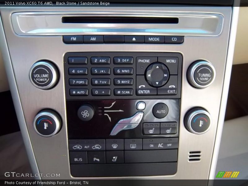 Controls of 2011 XC60 T6 AWD