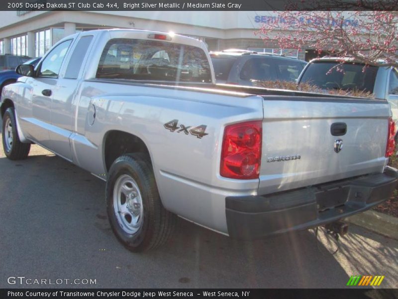Bright Silver Metallic / Medium Slate Gray 2005 Dodge Dakota ST Club Cab 4x4