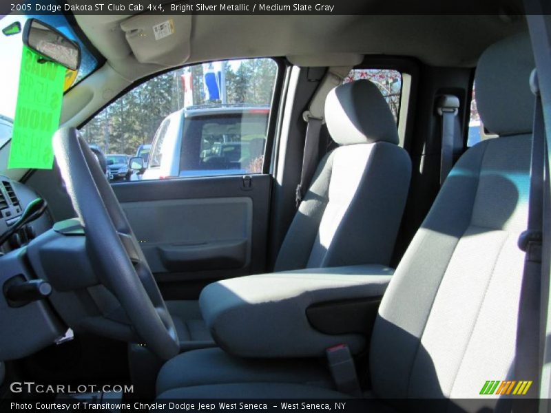 Bright Silver Metallic / Medium Slate Gray 2005 Dodge Dakota ST Club Cab 4x4