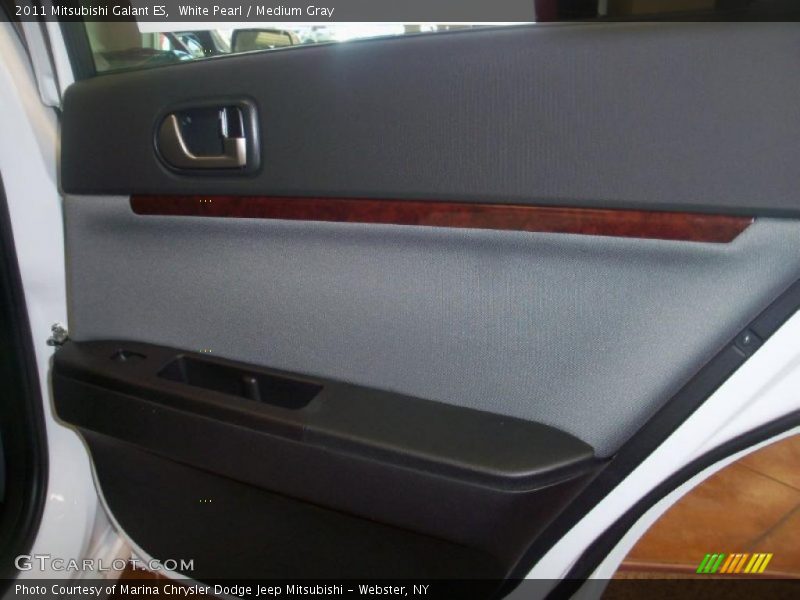 White Pearl / Medium Gray 2011 Mitsubishi Galant ES