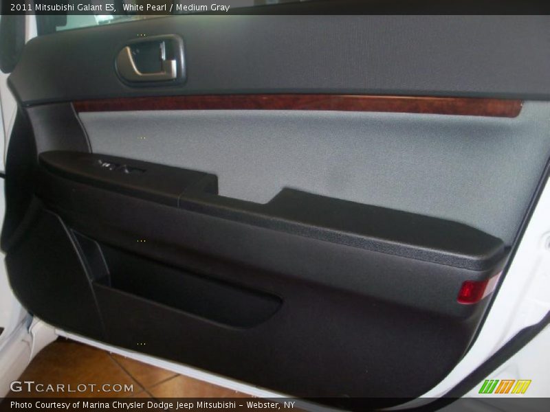 White Pearl / Medium Gray 2011 Mitsubishi Galant ES
