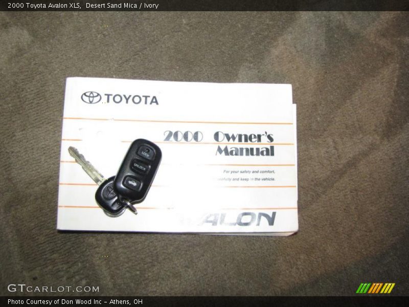Desert Sand Mica / Ivory 2000 Toyota Avalon XLS
