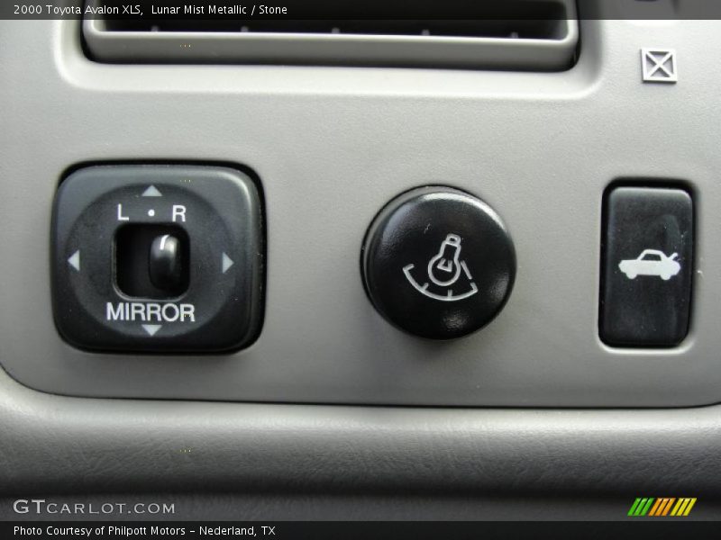 Lunar Mist Metallic / Stone 2000 Toyota Avalon XLS