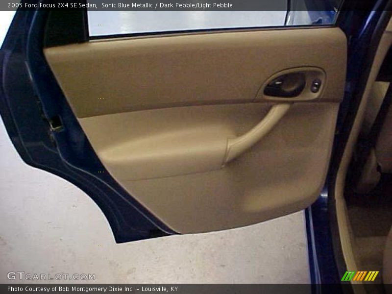 Sonic Blue Metallic / Dark Pebble/Light Pebble 2005 Ford Focus ZX4 SE Sedan