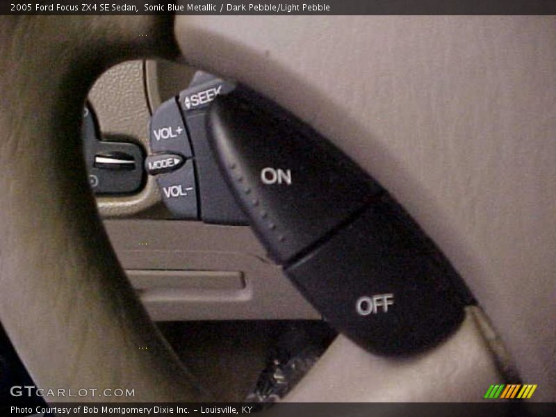 Sonic Blue Metallic / Dark Pebble/Light Pebble 2005 Ford Focus ZX4 SE Sedan