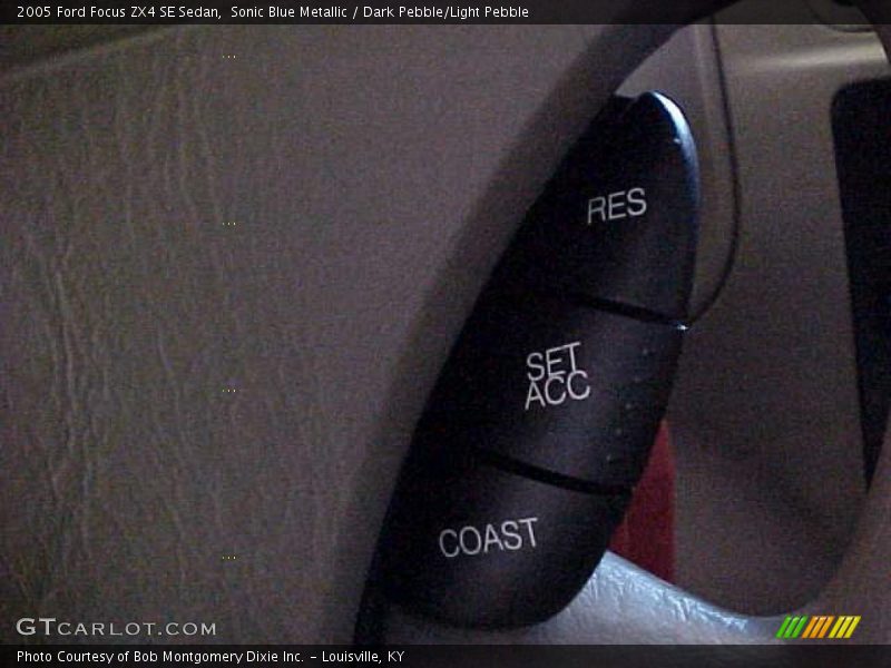 Sonic Blue Metallic / Dark Pebble/Light Pebble 2005 Ford Focus ZX4 SE Sedan