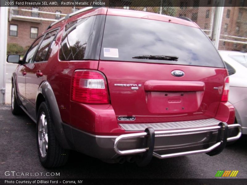 Redfire Metallic / Pebble 2005 Ford Freestyle SEL AWD