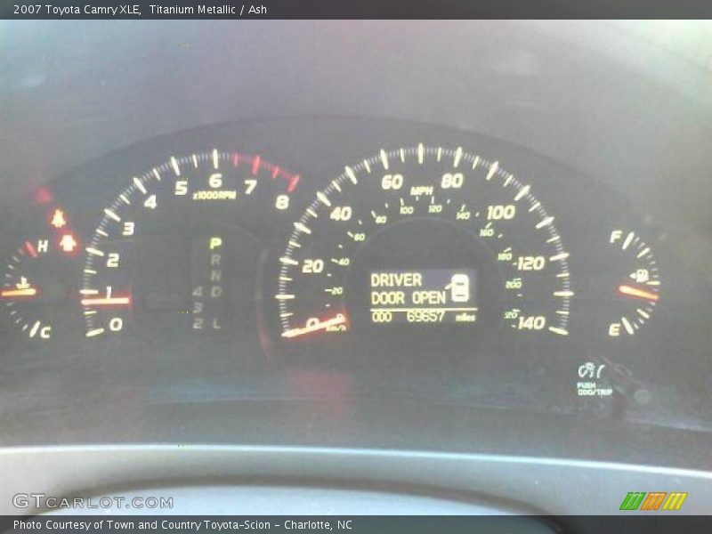 Titanium Metallic / Ash 2007 Toyota Camry XLE