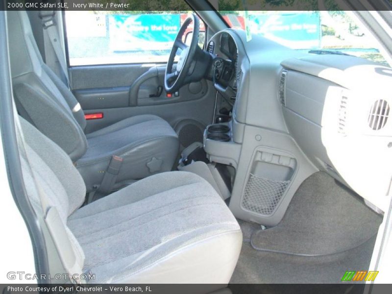 Ivory White / Pewter 2000 GMC Safari SLE