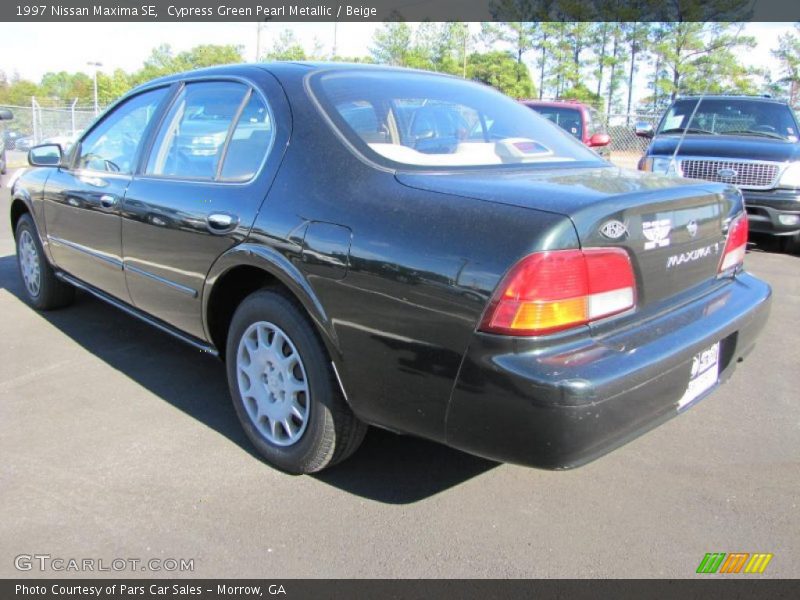Cypress Green Pearl Metallic / Beige 1997 Nissan Maxima SE
