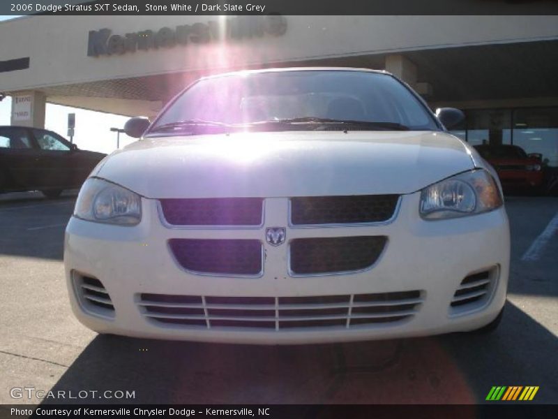 Stone White / Dark Slate Grey 2006 Dodge Stratus SXT Sedan