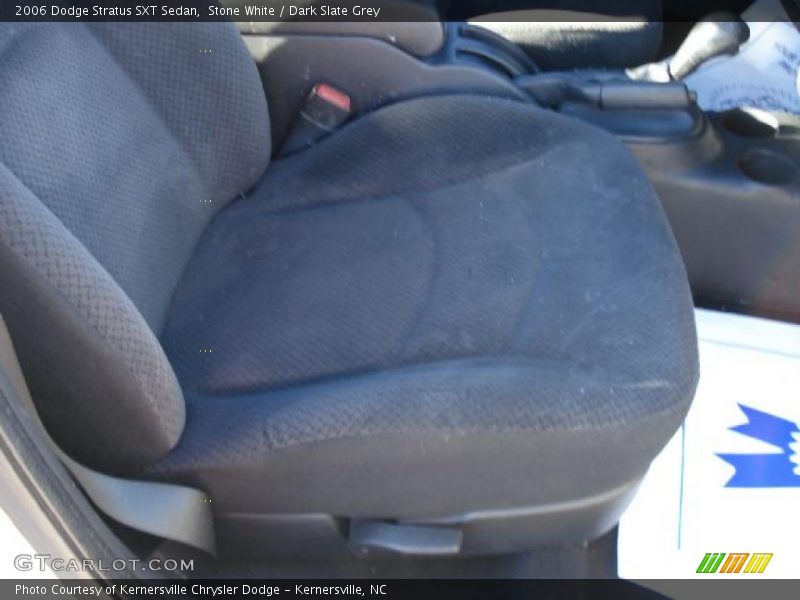 Stone White / Dark Slate Grey 2006 Dodge Stratus SXT Sedan