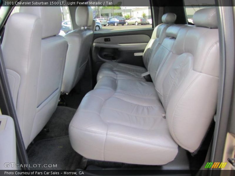 Light Pewter Metallic / Tan 2001 Chevrolet Suburban 1500 LT