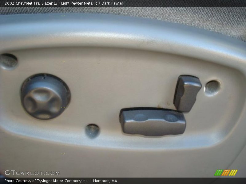 Light Pewter Metallic / Dark Pewter 2002 Chevrolet TrailBlazer LS