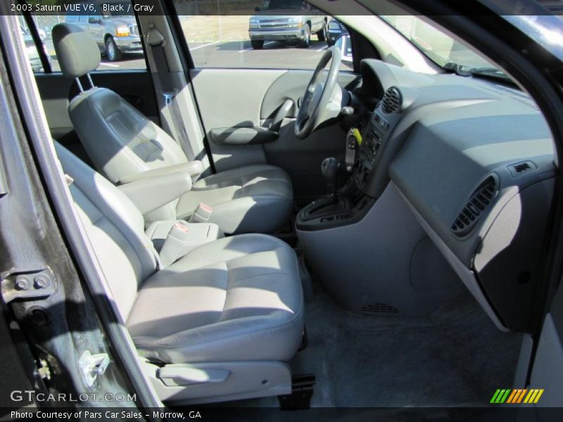 Black / Gray 2003 Saturn VUE V6