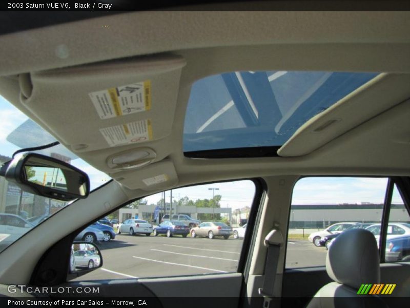 Black / Gray 2003 Saturn VUE V6