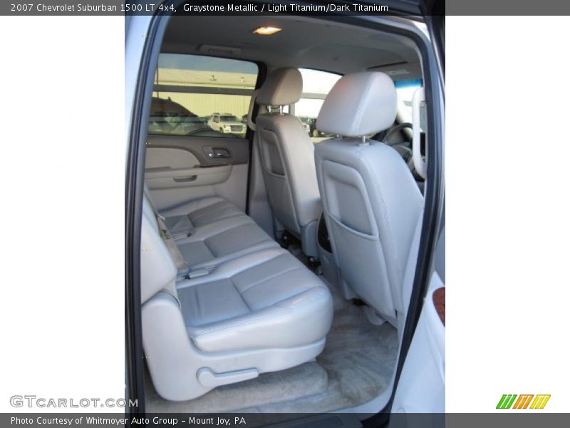 Graystone Metallic / Light Titanium/Dark Titanium 2007 Chevrolet Suburban 1500 LT 4x4