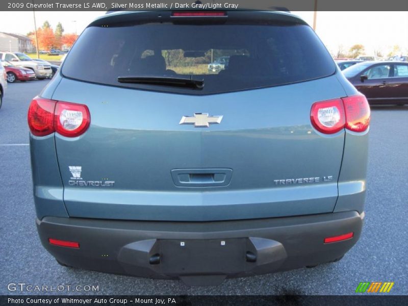 Silver Moss Metallic / Dark Gray/Light Gray 2009 Chevrolet Traverse LS AWD