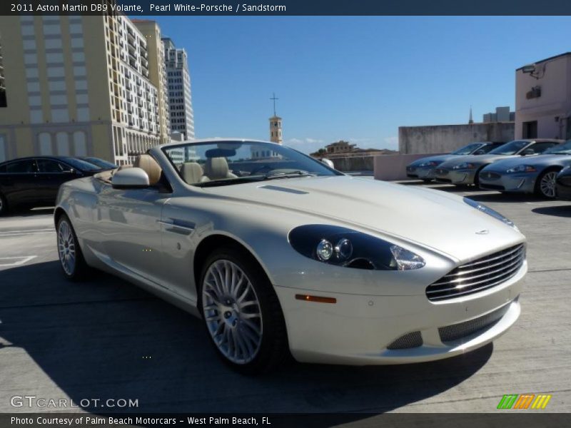 Pearl White-Porsche / Sandstorm 2011 Aston Martin DB9 Volante