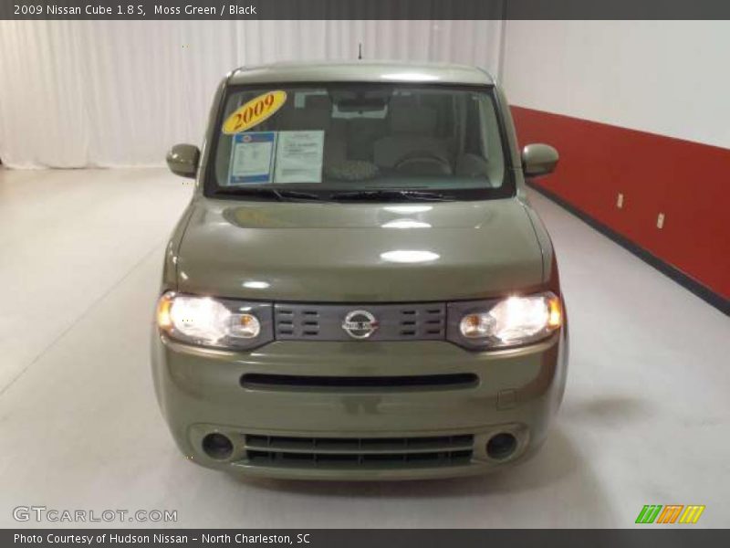 Moss Green / Black 2009 Nissan Cube 1.8 S