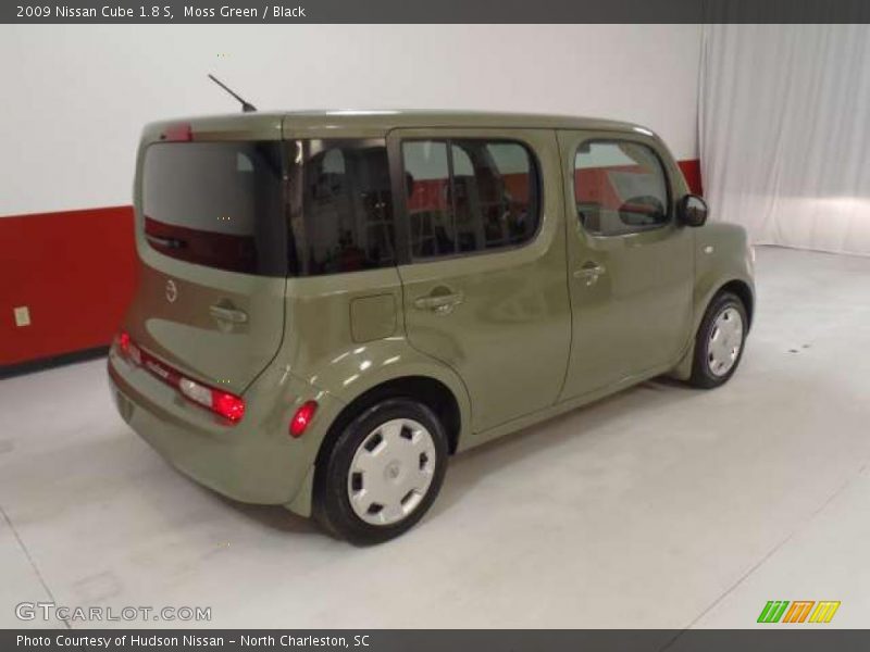Moss Green / Black 2009 Nissan Cube 1.8 S