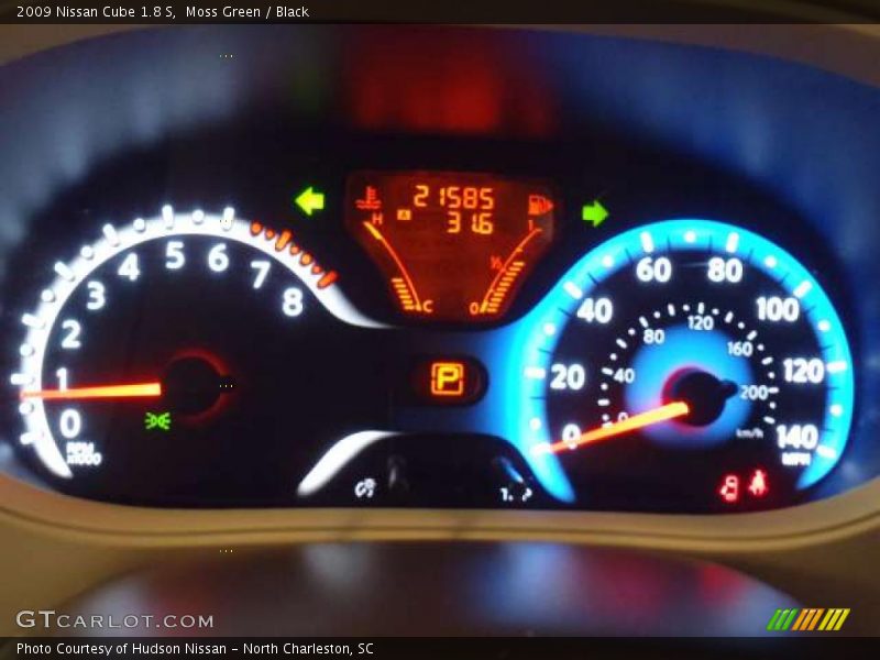 Moss Green / Black 2009 Nissan Cube 1.8 S