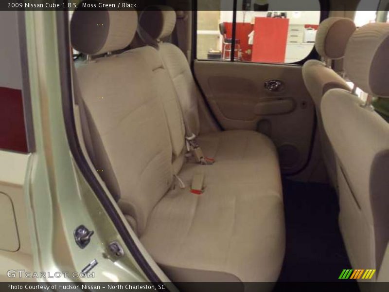 Moss Green / Black 2009 Nissan Cube 1.8 S