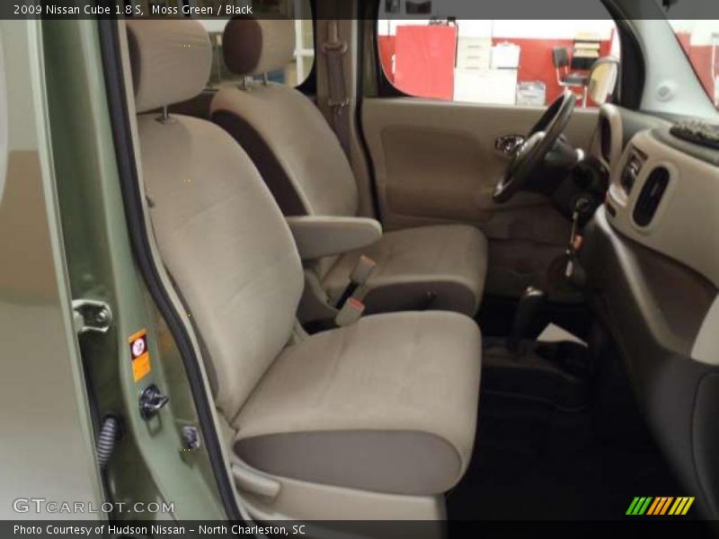 Moss Green / Black 2009 Nissan Cube 1.8 S