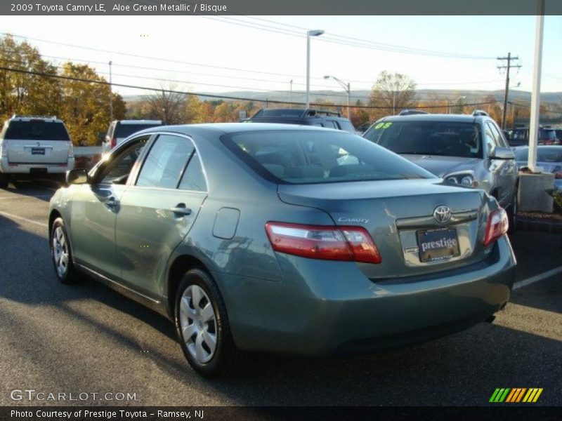 Aloe Green Metallic / Bisque 2009 Toyota Camry LE
