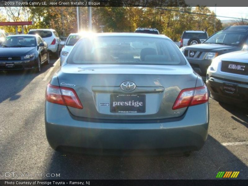 Aloe Green Metallic / Bisque 2009 Toyota Camry LE