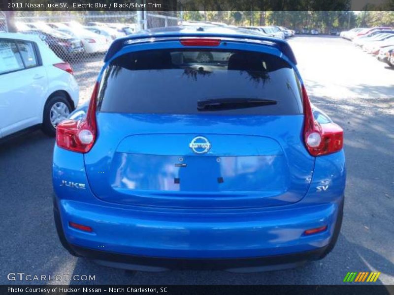 Electric Blue / Black/Silver Trim 2011 Nissan Juke SV