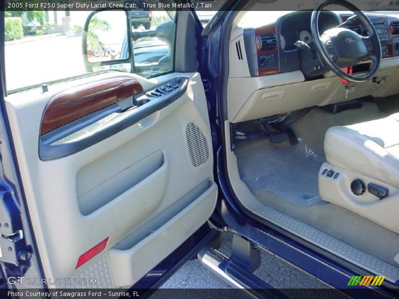  2005 F250 Super Duty Lariat Crew Cab Tan Interior