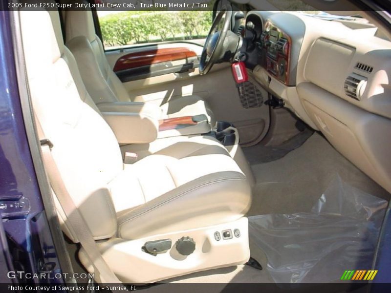 True Blue Metallic / Tan 2005 Ford F250 Super Duty Lariat Crew Cab