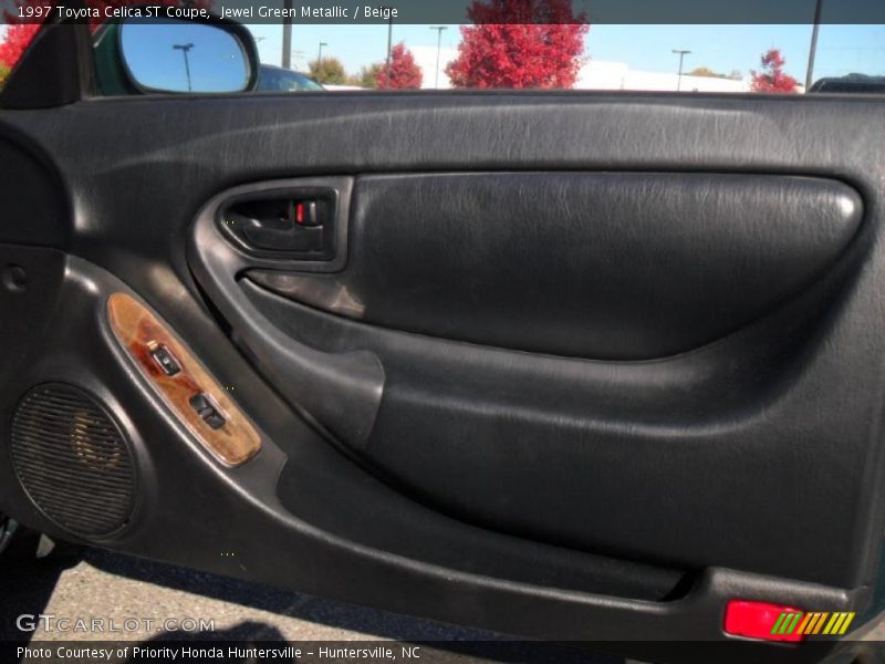 Jewel Green Metallic / Beige 1997 Toyota Celica ST Coupe