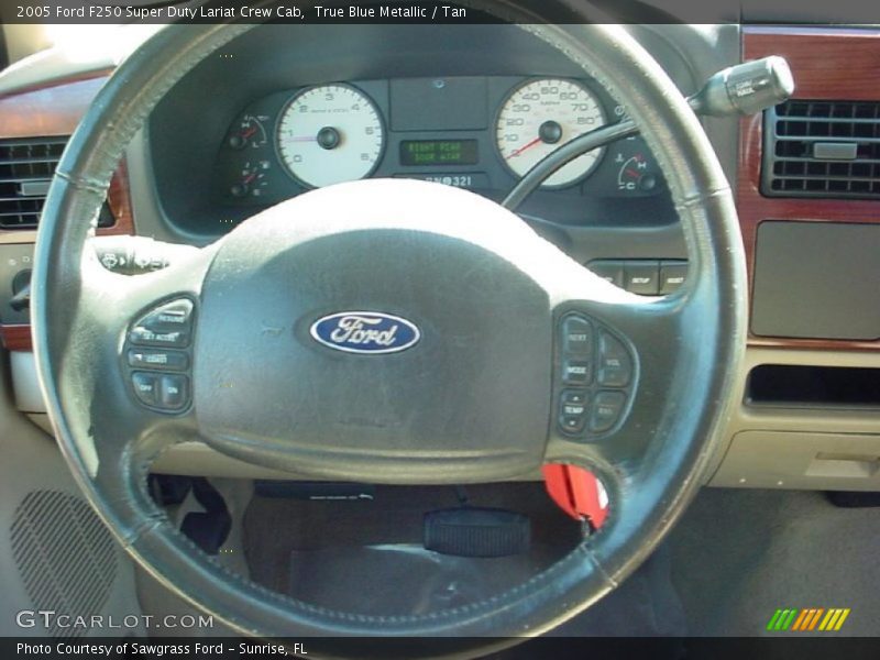  2005 F250 Super Duty Lariat Crew Cab Steering Wheel