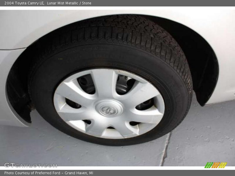 Lunar Mist Metallic / Stone 2004 Toyota Camry LE