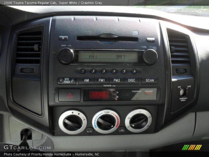 Controls of 2006 Tacoma Regular Cab