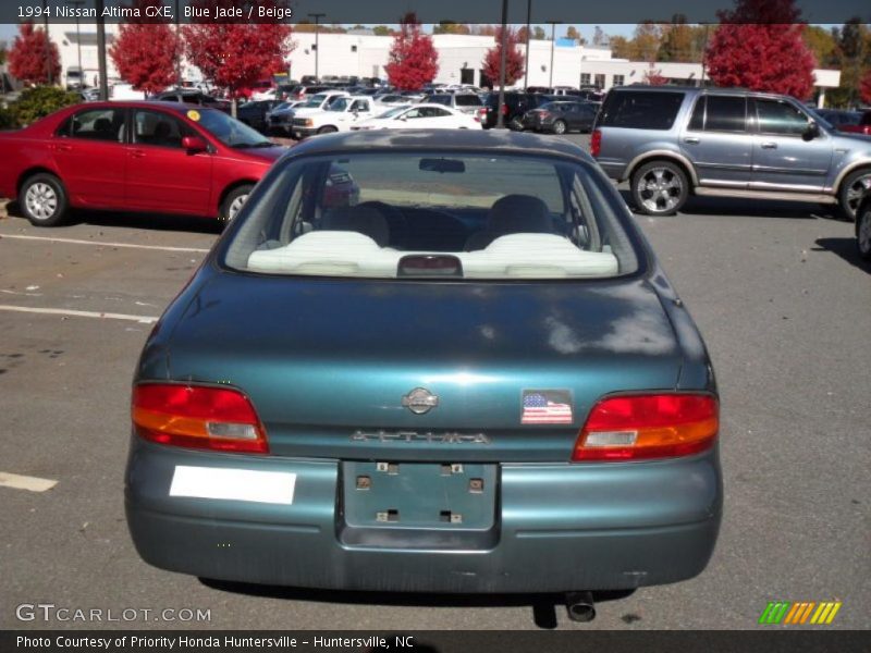 Blue Jade / Beige 1994 Nissan Altima GXE