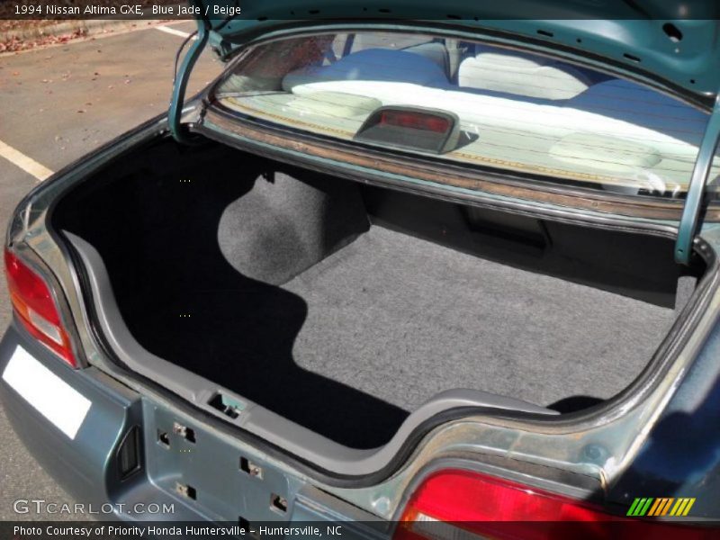  1994 Altima GXE Trunk