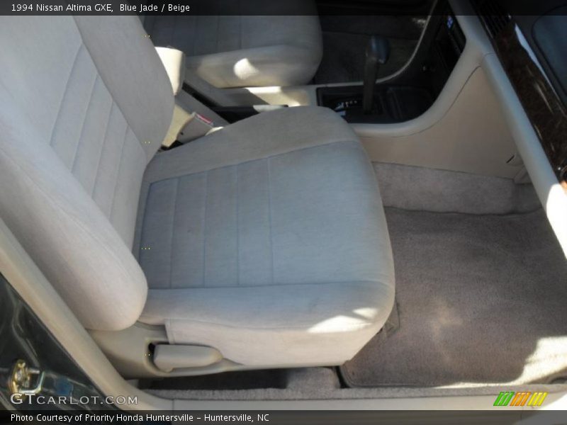 Blue Jade / Beige 1994 Nissan Altima GXE
