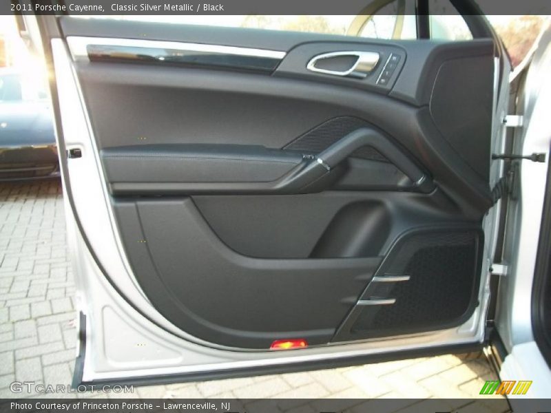 Door Panel of 2011 Cayenne 