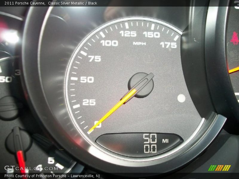 Classic Silver Metallic / Black 2011 Porsche Cayenne