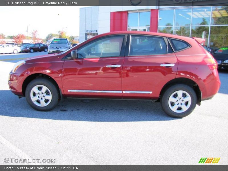 Cayenne Red / Black 2011 Nissan Rogue S