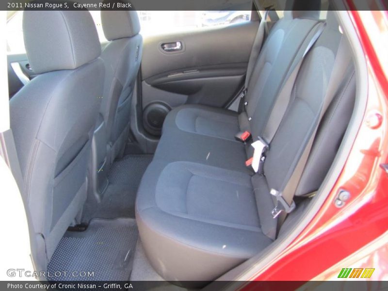 Cayenne Red / Black 2011 Nissan Rogue S