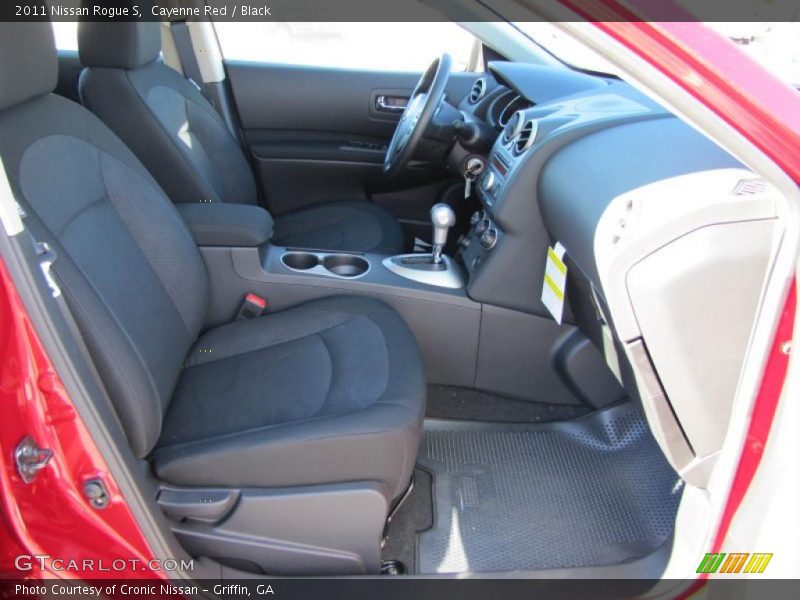 Cayenne Red / Black 2011 Nissan Rogue S